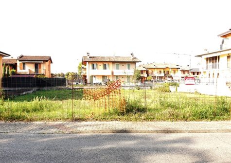 Urago d’Oglio – Terreno Edificabile